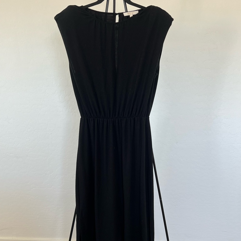 WAYF BLACK DRESS WITH PADDED SHOULDERS